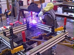 謝崗鈑金加工廠如何確保落料品質管理？